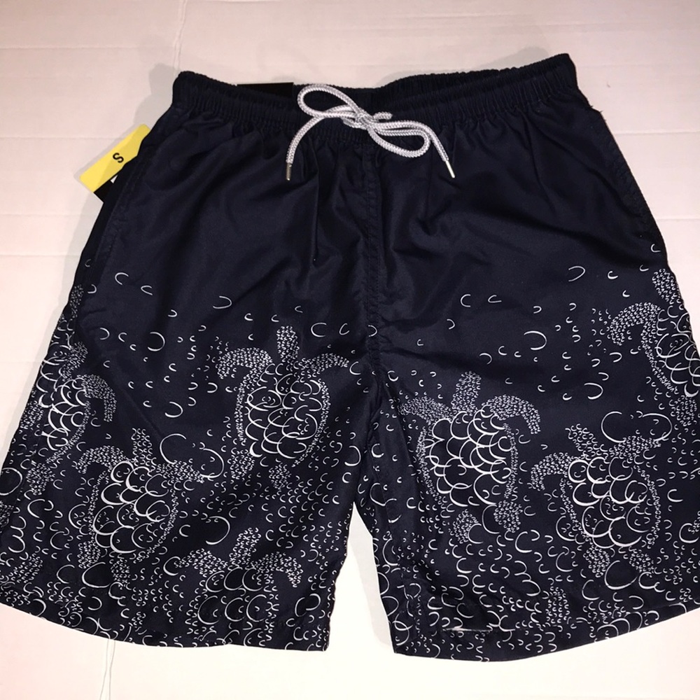 🆕Kirkland Signature Men’s Swim Shorts